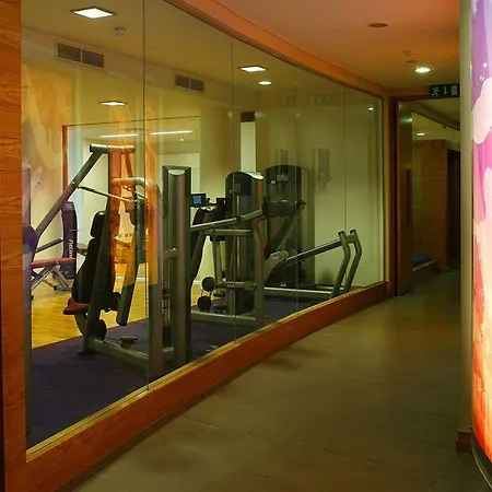 Whites Of Otel 4*