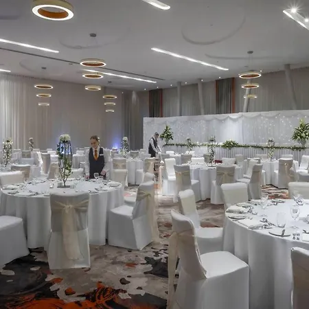 Whites Of Otel 4*