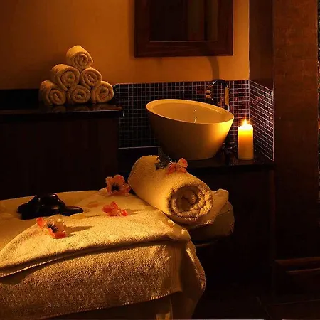Whites Of Hotel 4*