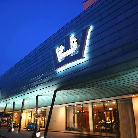 Whites Of Hotel